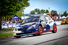 Znovu v barvách Mogulu Znovu v barvách Mogulu