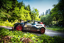 Znovu v barvách Mogulu Znovu v barvách Mogulu