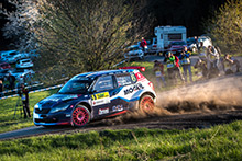 Znovu v barvách Mogulu Znovu v barvách Mogulu