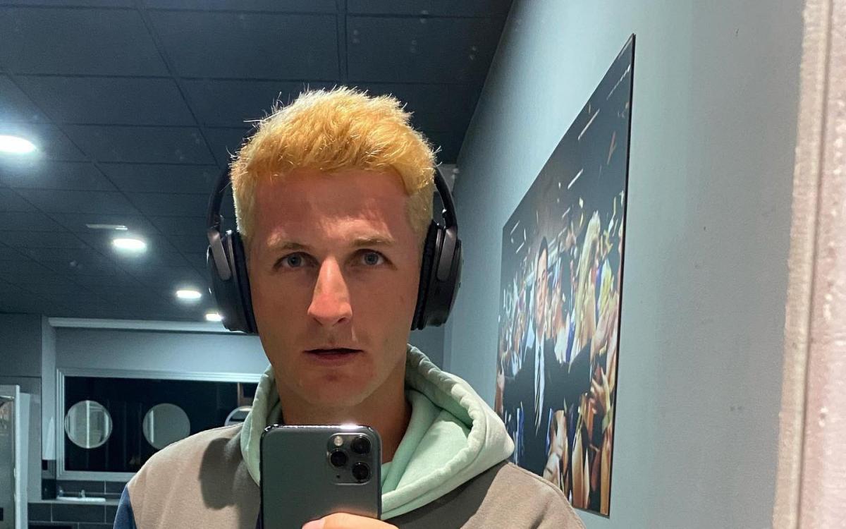 blonde blonde